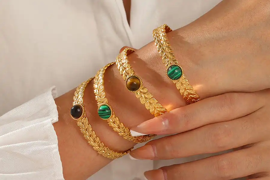 What Is Custom Jewelry?