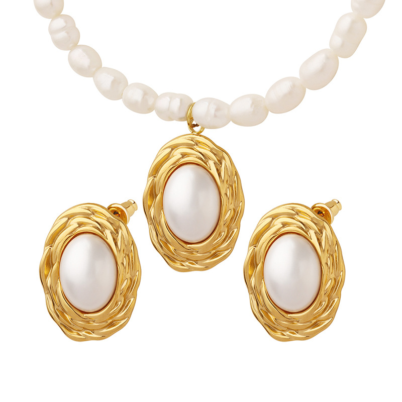 Pearl Strand Gold Plated Embossed Medallion Necklace Imitation Pearl Jewelry Set
